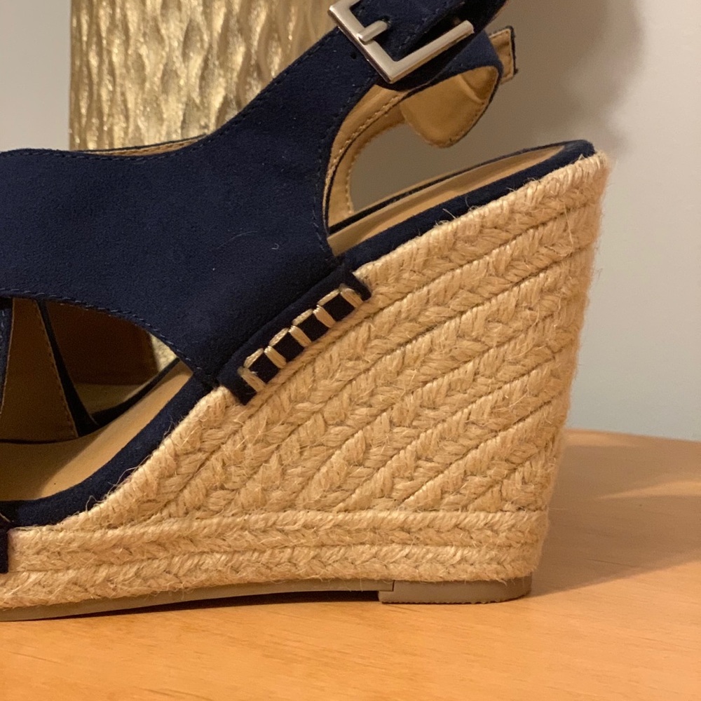 Beautiful Wedge Sandals - Picture 15 of 15